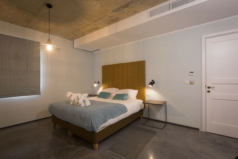 Apartamentos Sally Port Suites