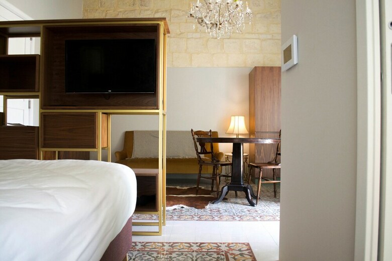 Apartamentos Sally Port Suites