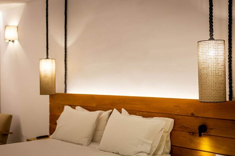 Eleals Hotel