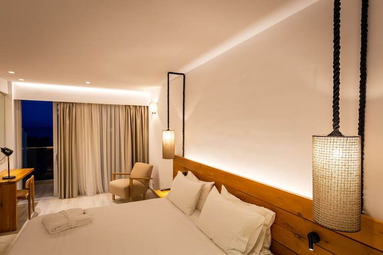 Eleals Hotel