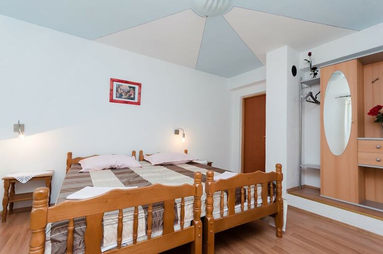Apartments Cvita