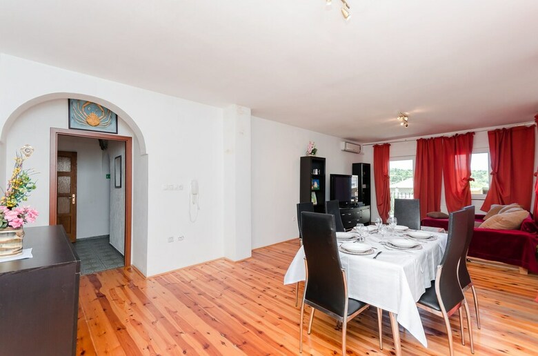 Apartments Cvita