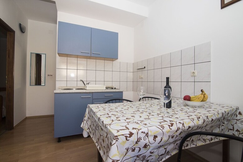 Apartments Jak?a