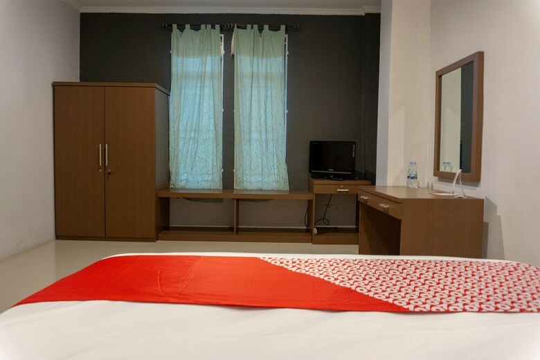 Hostal Oyo 916 Bintara Guest House