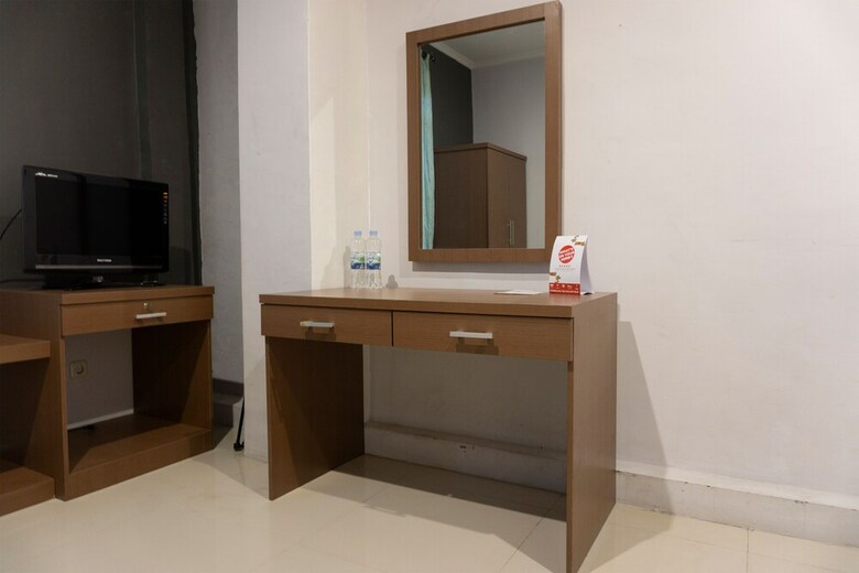 Hostal Oyo 916 Bintara Guest House