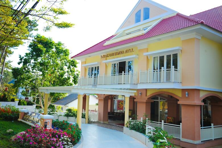 Mimosa Phuong Nam Hotel