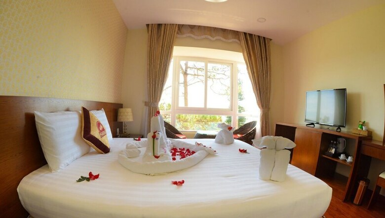 Mimosa Phuong Nam Hotel