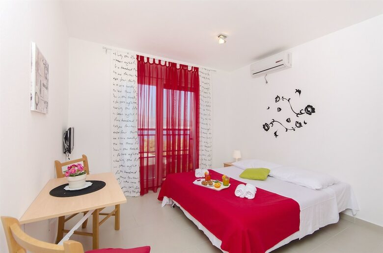 Apartments Pava