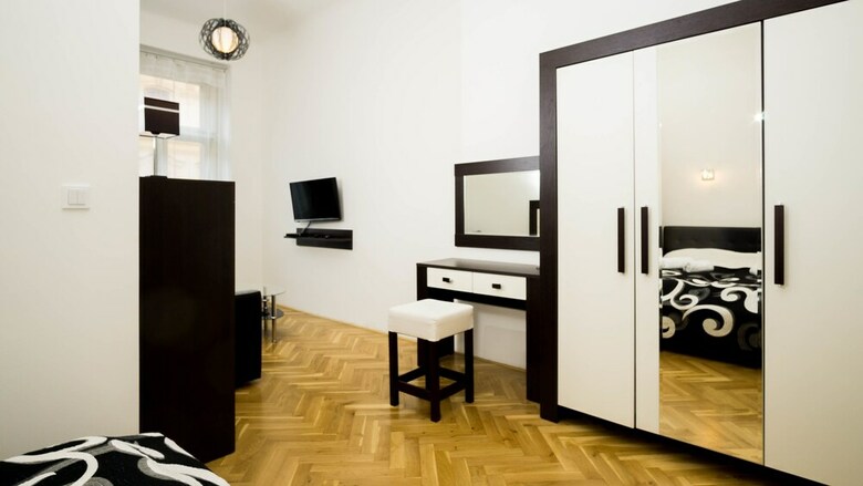 Black & White Apartment By Wenceslas Sq.