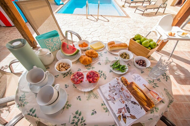 Ayia Triada Beach View Villa