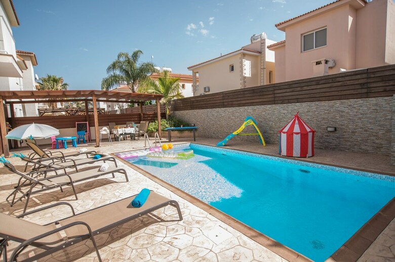 Ayia Triada Beach View Villa