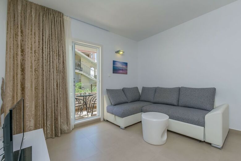Apartments Villa Aquamarine