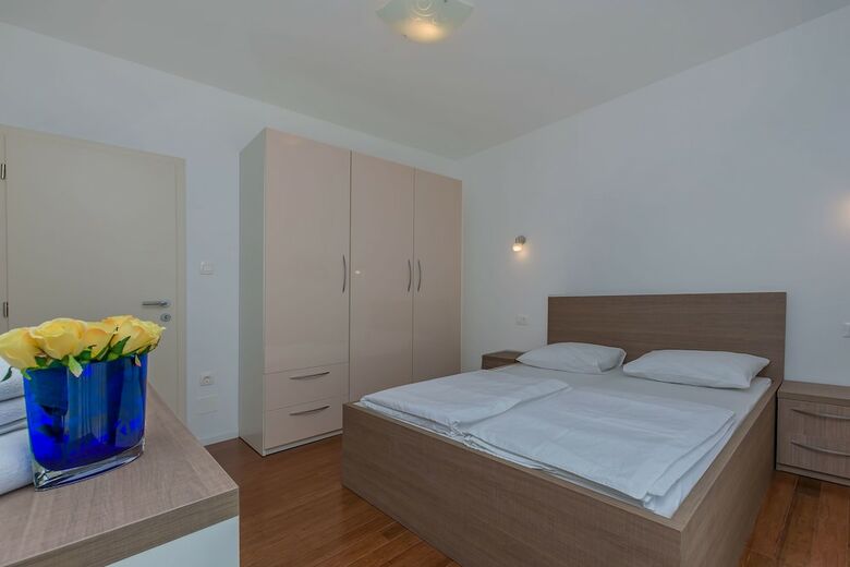 Apartments Villa Aquamarine