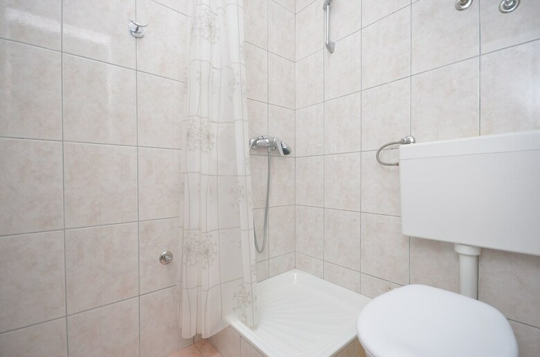 Apartments Tiho