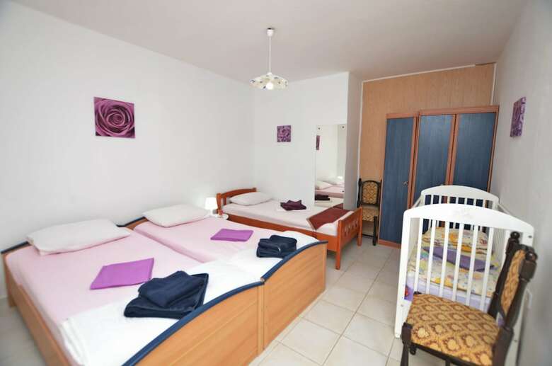 Apartments Davor