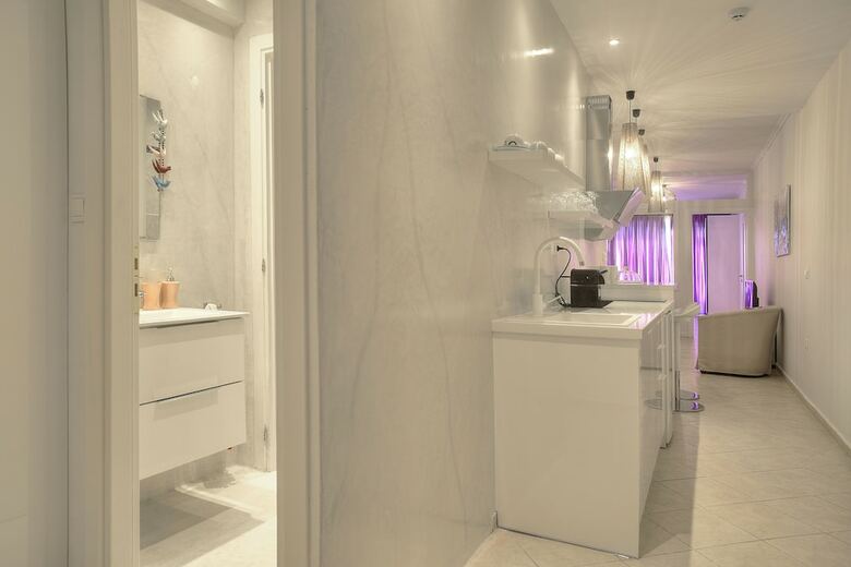 Downtown Glyfada Smart Apartment