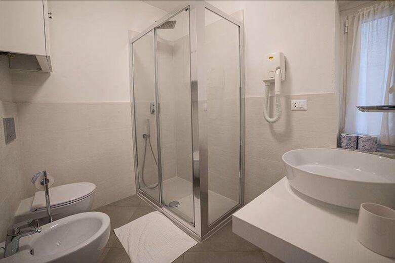 Hotel Camere Nicolina 2
