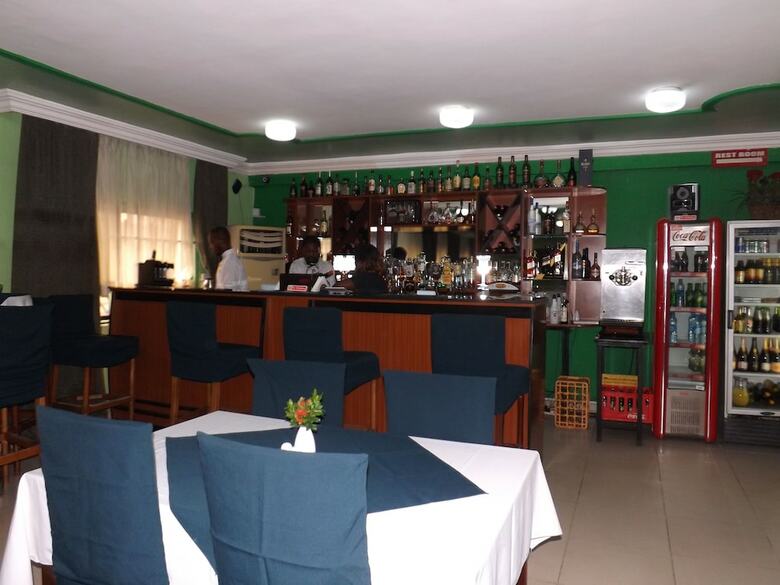 Hotel La Playa Suites