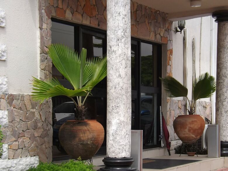 Hotel La Playa Suites