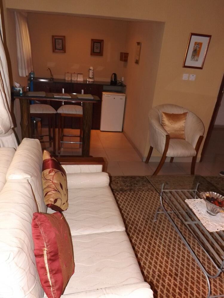 Hotel La Playa Suites