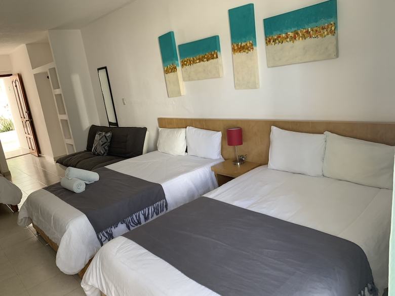 Taffeit Beach Hotel