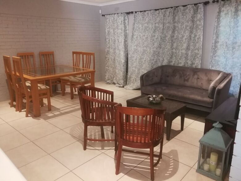 Hotel Cape Pine Guest House