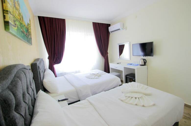 Grand Efe Hotel