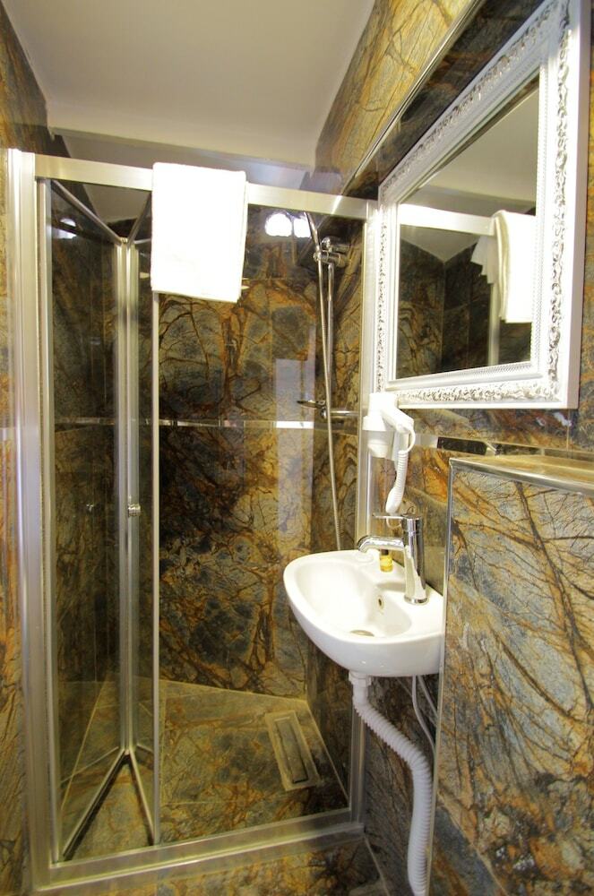 Grand Efe Hotel