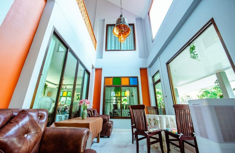 Hotel Vila Villa Resort In Town