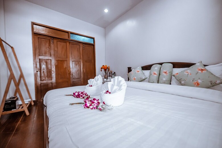 Hotel Vila Villa Resort In Town