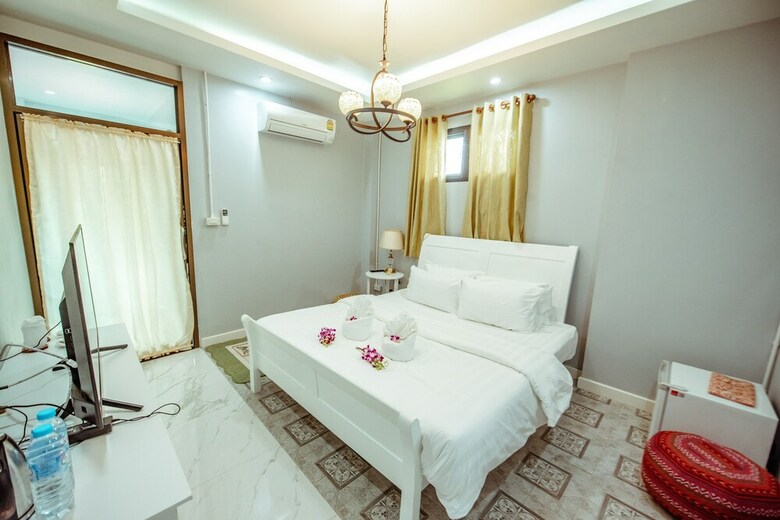Hotel Vila Villa Resort In Town
