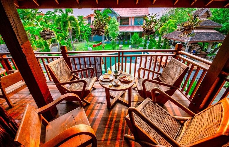 Hotel Vila Villa Resort In Town