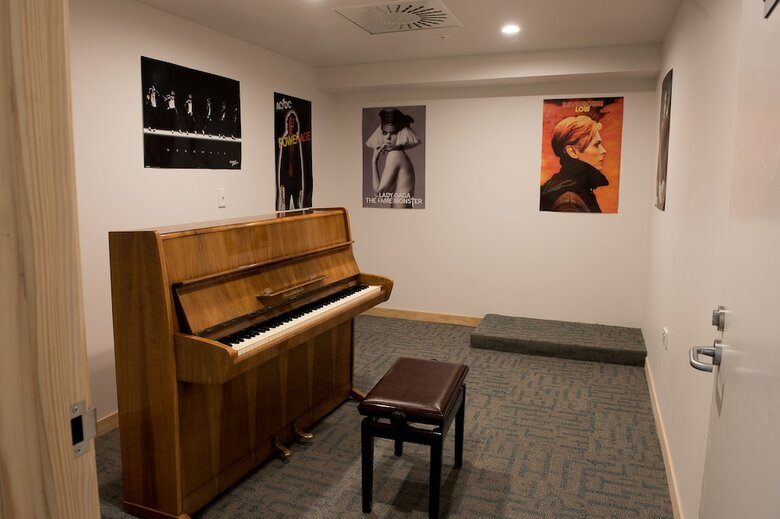 Apartamentos Capital Hall - Hostel