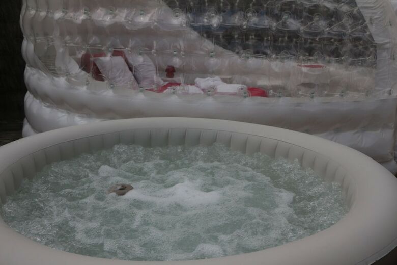 Hotel H�bergements Insolites Domaine Arvor Spa