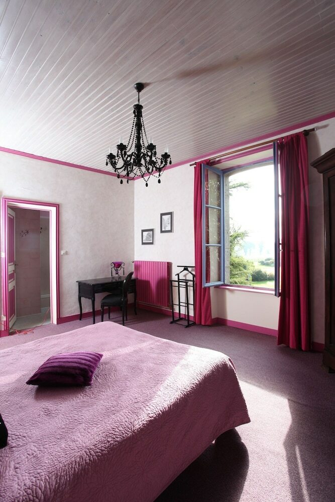 Hotel H�bergements Insolites Domaine Arvor Spa