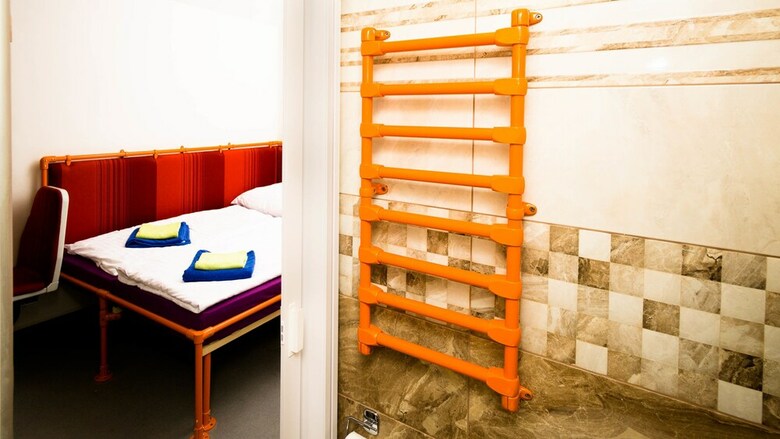 Metro Apartment