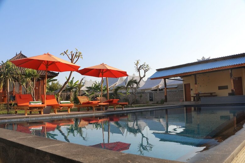 Bed & Breakfast D'muncuk Huts Lembongan