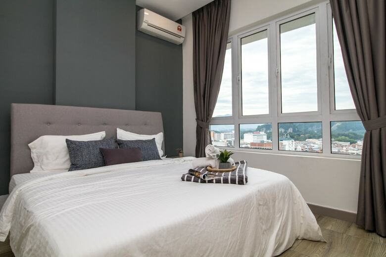 Hotel The Octagon Ipoh By Plush