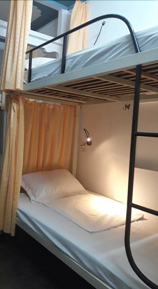 Hostal Tropical Valley Homestay - Hostel