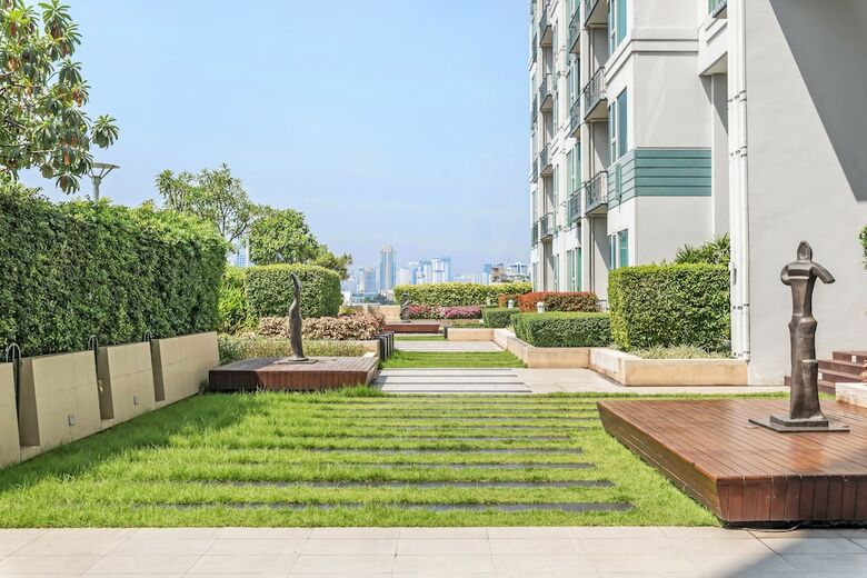 Ivy Thonglor By Favstay