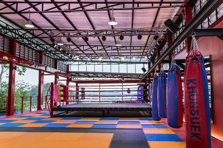Hostal Khunsuek Muaythai Hostel