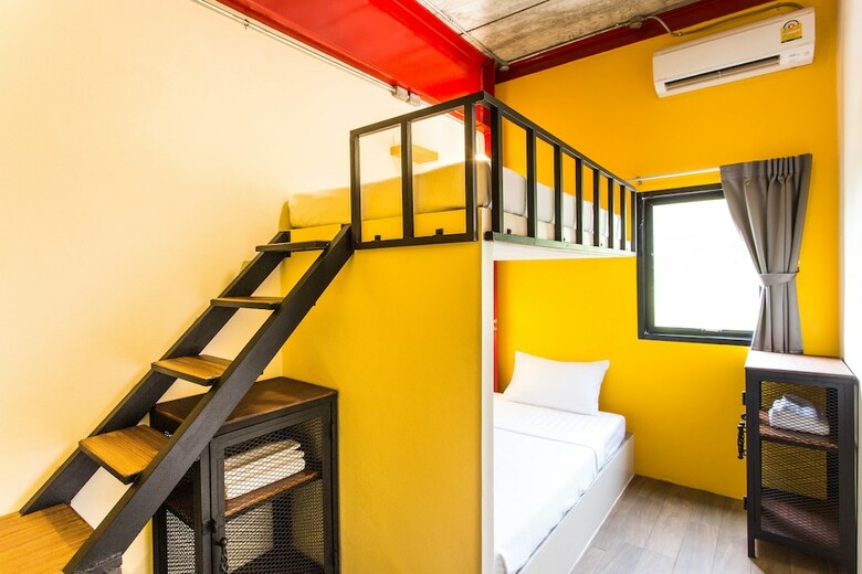 Hostal Khunsuek Muaythai Hostel