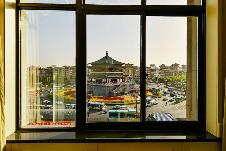 Center Hotel Xi?an Bell Tower
