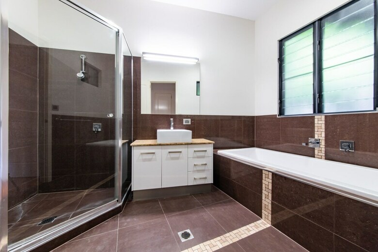 La Casa - Airlie Beach