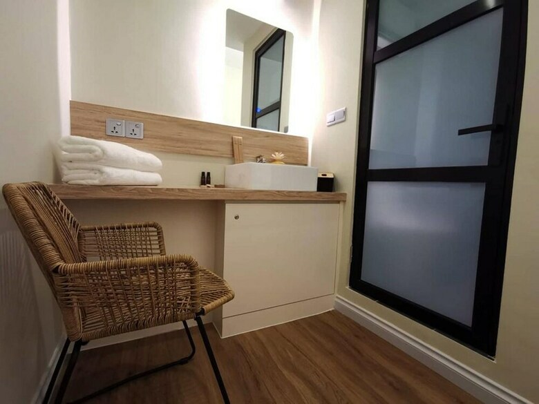 Hotel Oikos Poshtel
