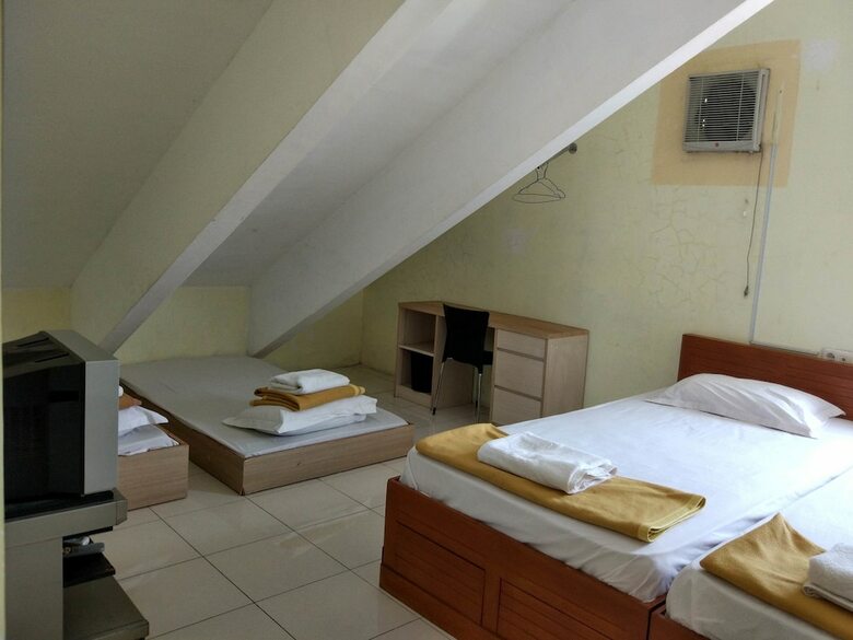 Hotel Rumah Tawa Guesthouse 2