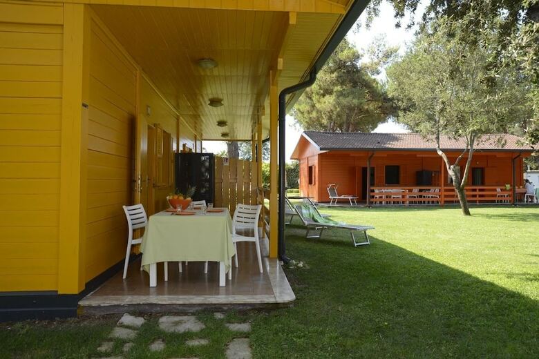 Baia Domizia Camping Village