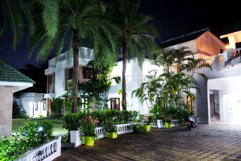 Peakland Hotels And Resorts