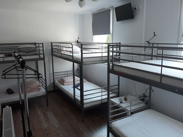 Hostal Nearby Airport Hostel