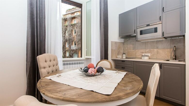 Rental In Rome Navona Atmosphere Apartment